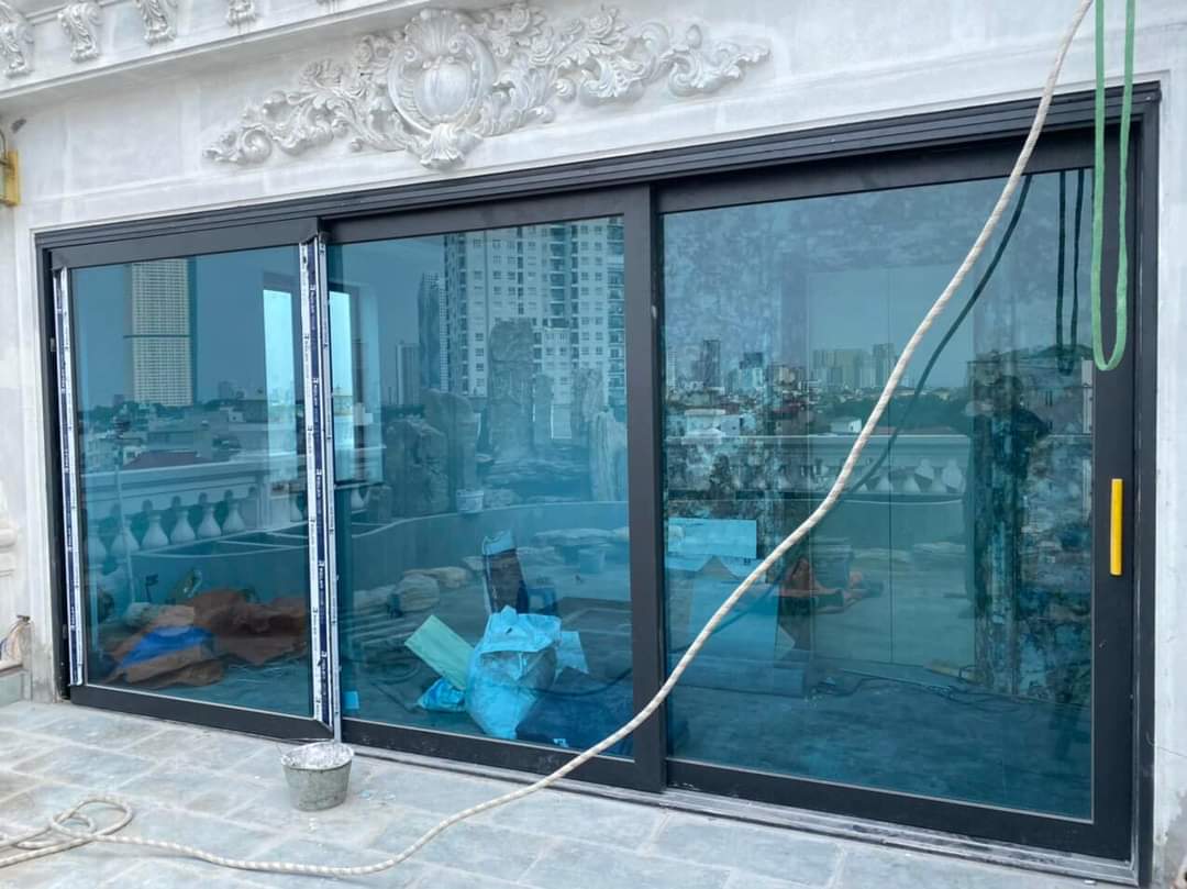 CỬA ĐI LÙA 3 RAY 3 CÁNH NHÔM CAO CẤP